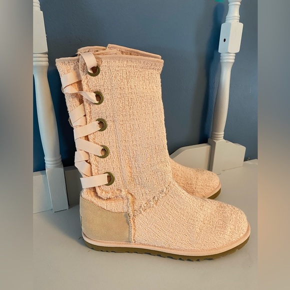 UGG Shoes - Women’s UGG boots Size 8